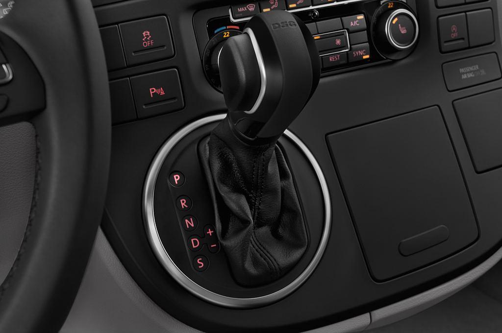 Volkswagen California (Baujahr 2015) Comfortline Bmt 4 Türen Schalthebel