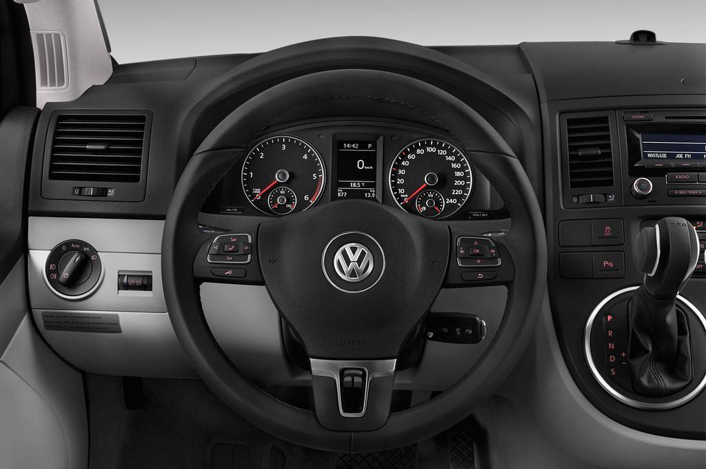 Volkswagen California (Baujahr 2015) Comfortline Bmt 4 Türen Lenkrad