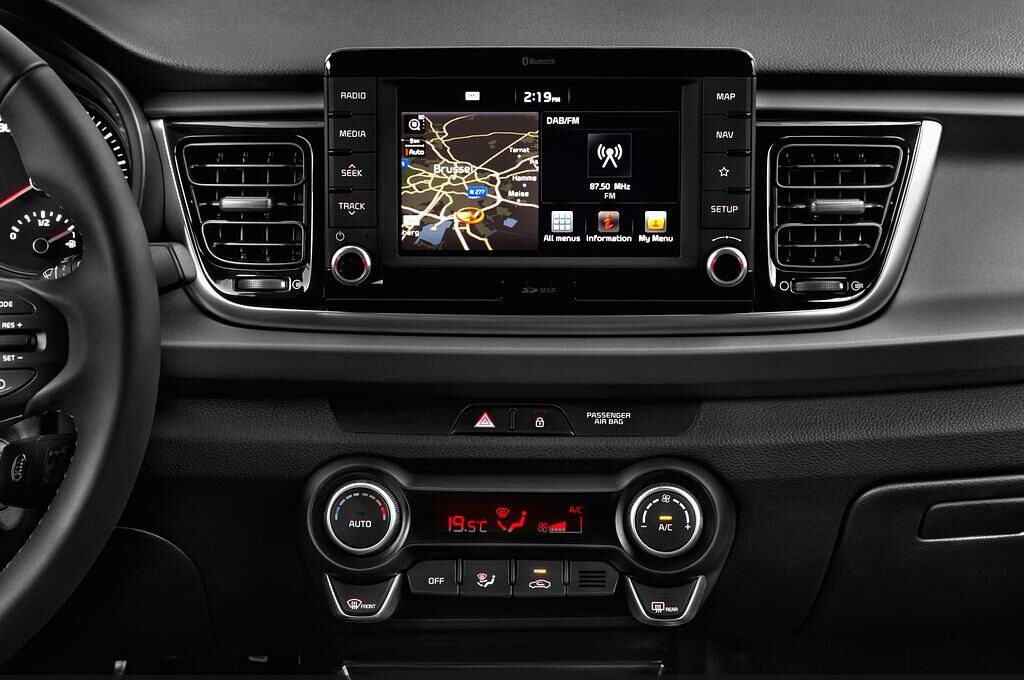KIA Rio (Baujahr 2017) Spirit 5 Türen Mittelkonsole