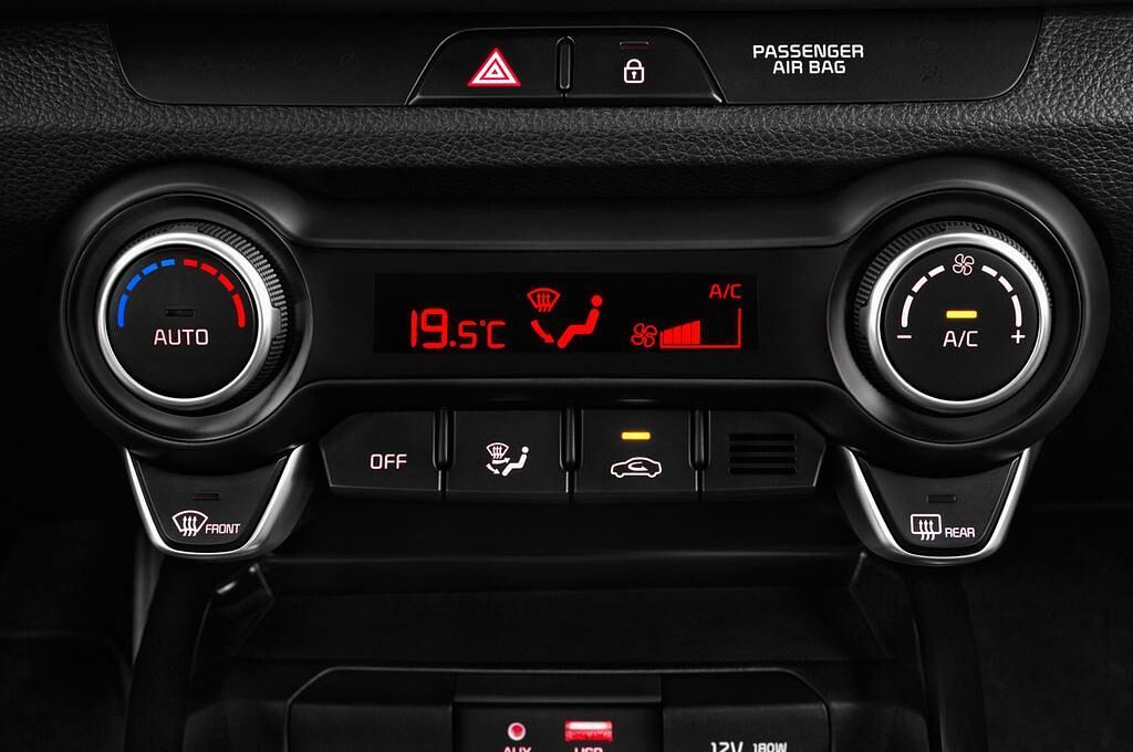 KIA Rio (Baujahr 2017) Spirit 5 Türen Temperatur und Klimaanlage
