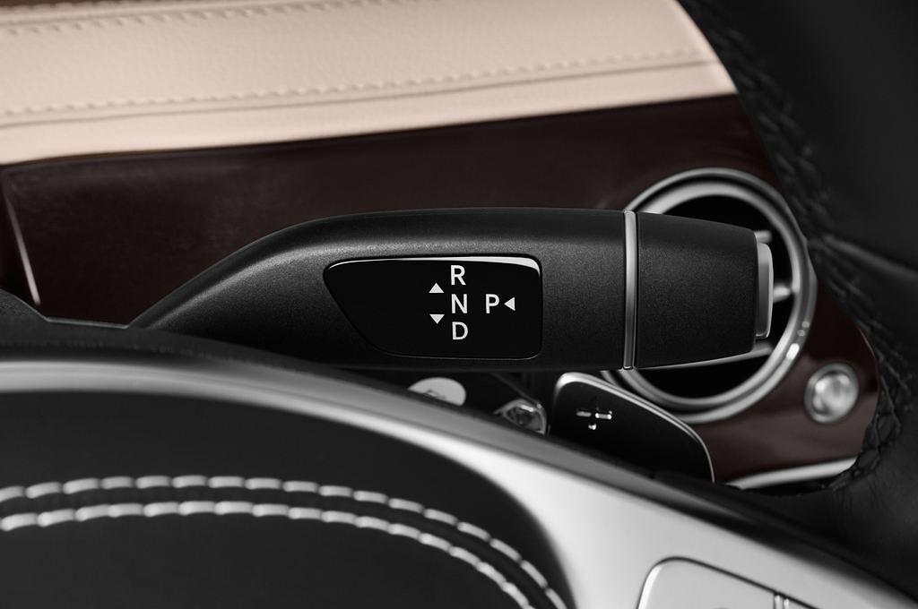 Mercedes S Class (Baujahr 2017) - 4 Türen Schalthebel