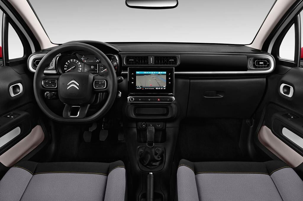 Citroen C3 (Baujahr 2017) Feel 5 Türen Cockpit und Innenraum