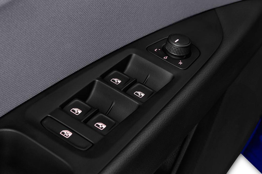 SEAT Leon (Baujahr 2017) Style 5 Türen Bedienungselemente Tür