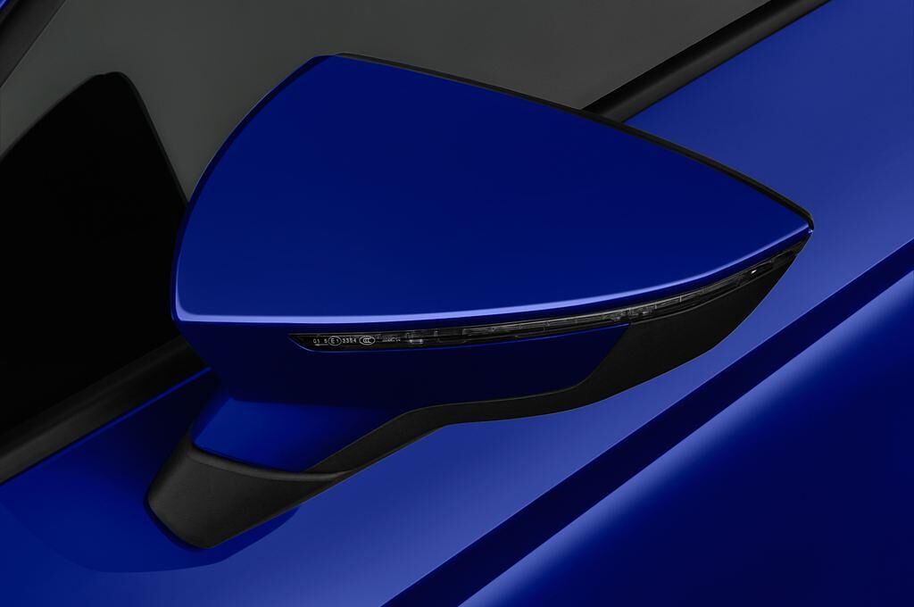 SEAT Leon (Baujahr 2017) Style 5 Türen Außenspiegel