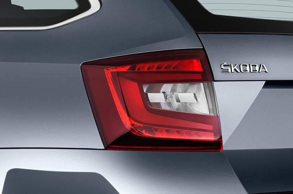Skoda Octavia Combi (Baujahr 2017) Style 5 Türen Rücklicht