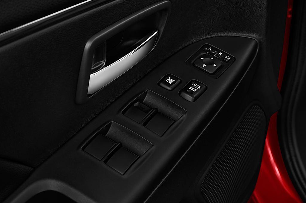 Mitsubishi ASX (Baujahr 2017) Top 5 Türen Bedienungselemente Tür
