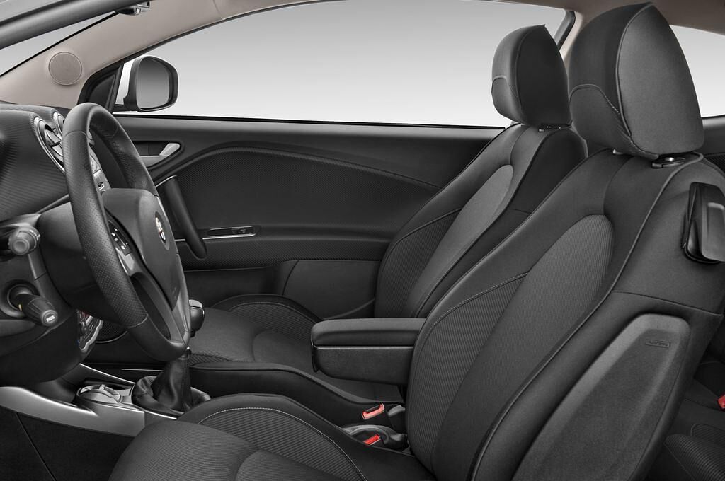 Alfa Romeo Mito (Baujahr 2009) Distinctive 3 Türen Vordersitze