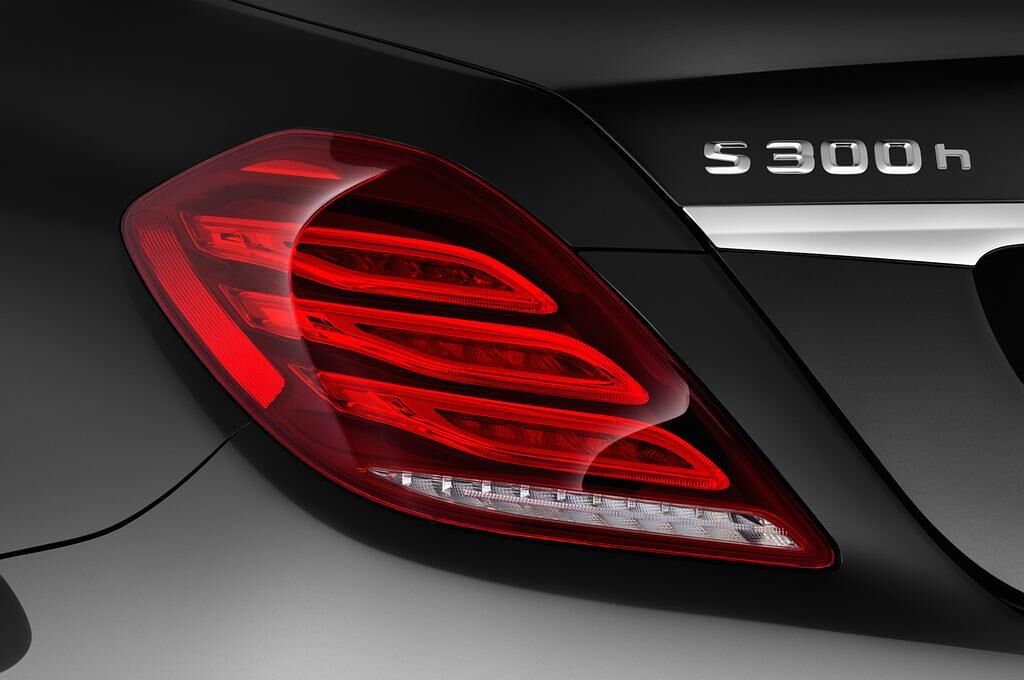 Mercedes S Class (Baujahr 2017) - 4 Türen Rücklicht