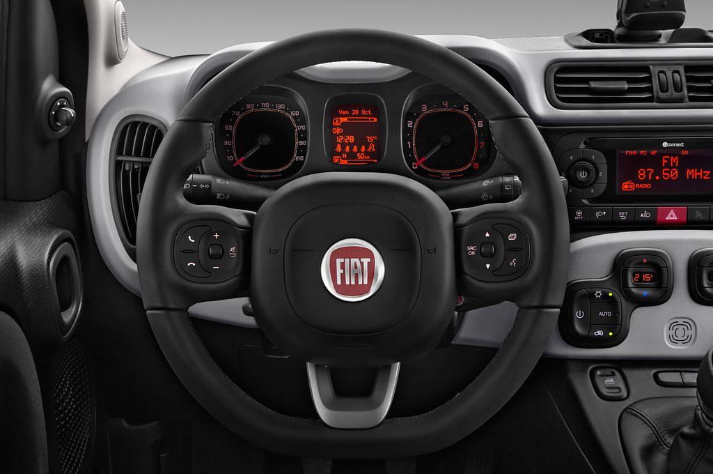 FIAT Panda (Baujahr 2017) Lounge 5 Türen Lenkrad