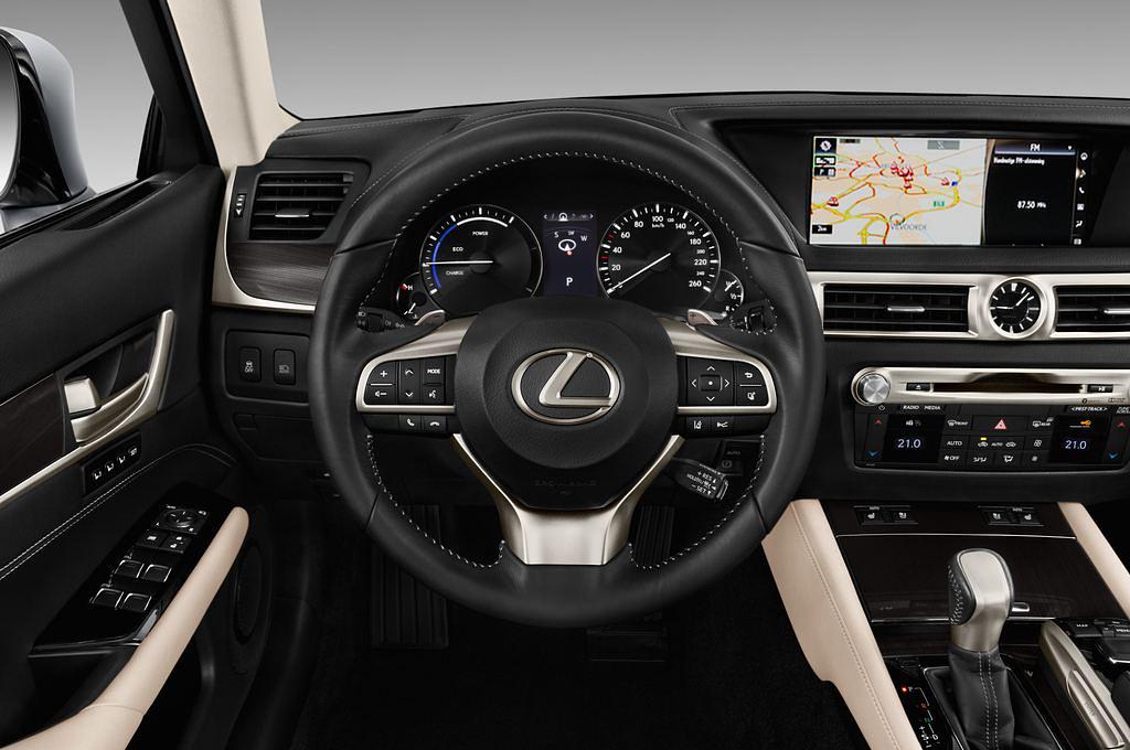 Lexus GS (Baujahr 2017) Executive Line 4 Türen Lenkrad
