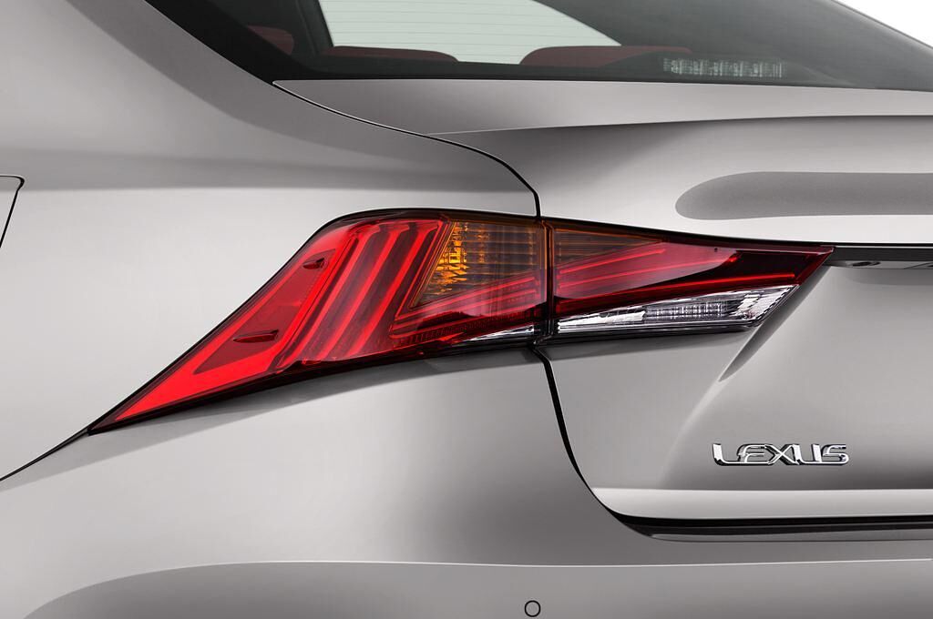 Lexus IS (Baujahr 2017) F-Sport 4 Türen Rücklicht