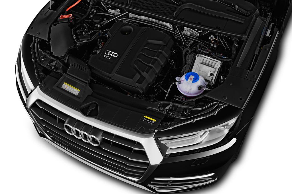 Audi Q5 (Baujahr 2017) Sport 5 Türen Motor