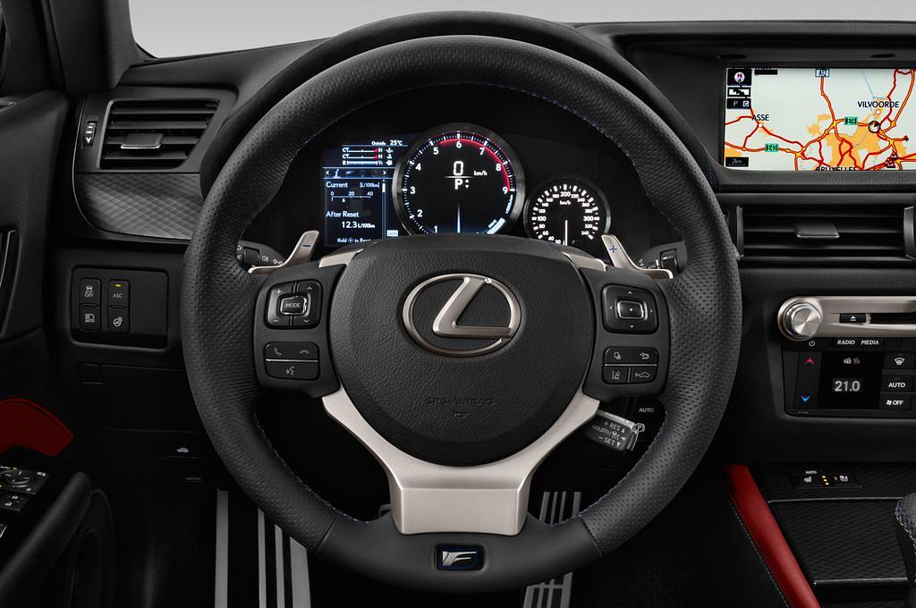 Lexus GS (Baujahr 2017) F 4 Türen Lenkrad