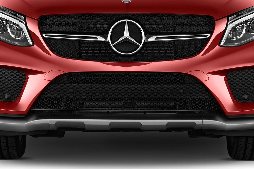 Mercedes GLE Coupe (Baujahr 2017) AMG 43 2 Türen Kühlergrill und Scheinwerfer