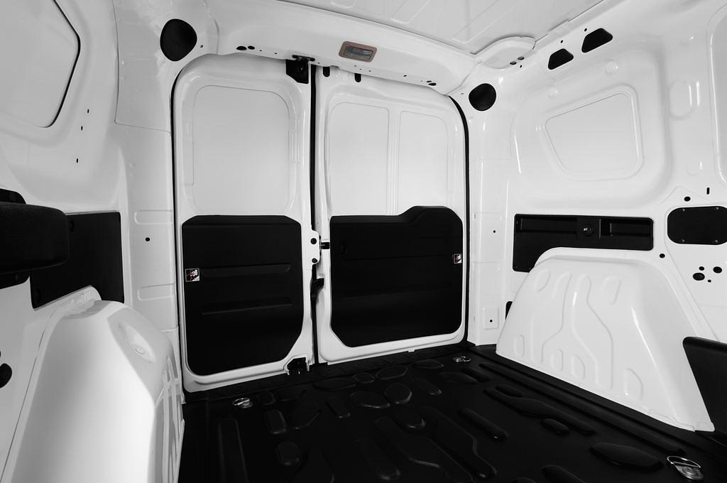 FIAT Doblo Cargo (Baujahr 2017) Basis 4 Türen Rücksitze