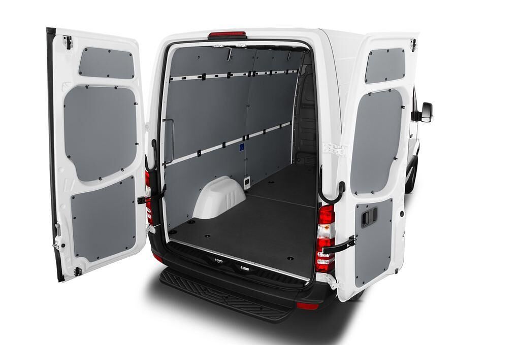 Mercedes Sprinter (Baujahr 2017) - 4 Türen Kofferraum