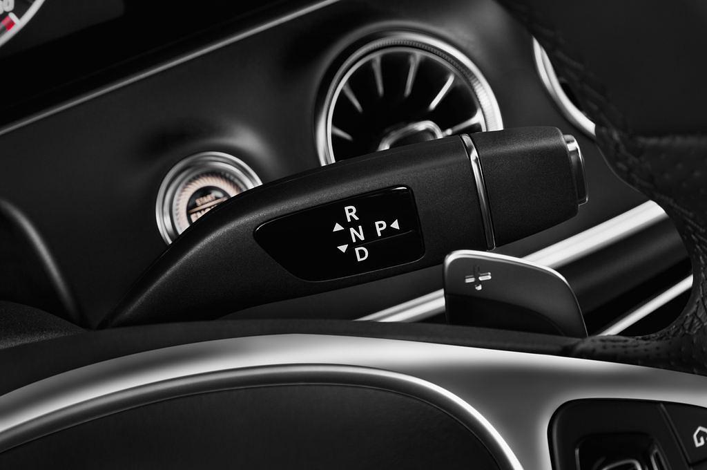 Mercedes E Class (Baujahr 2017) AMG Line 2 Türen Schalthebel