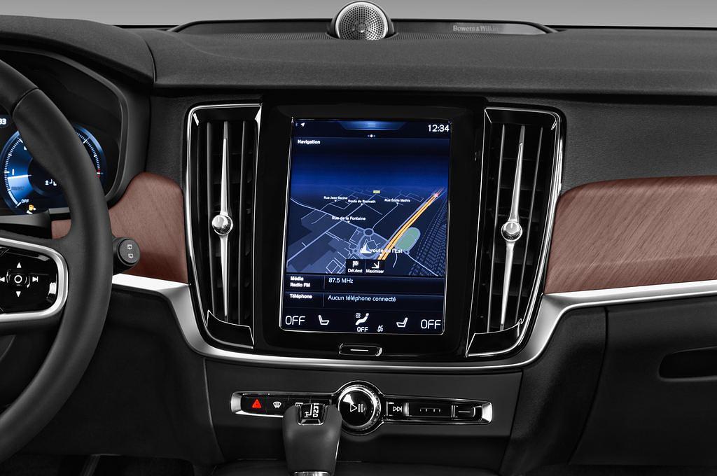 Volvo V90 (Baujahr 2017) Inscription 5 Türen Mittelkonsole