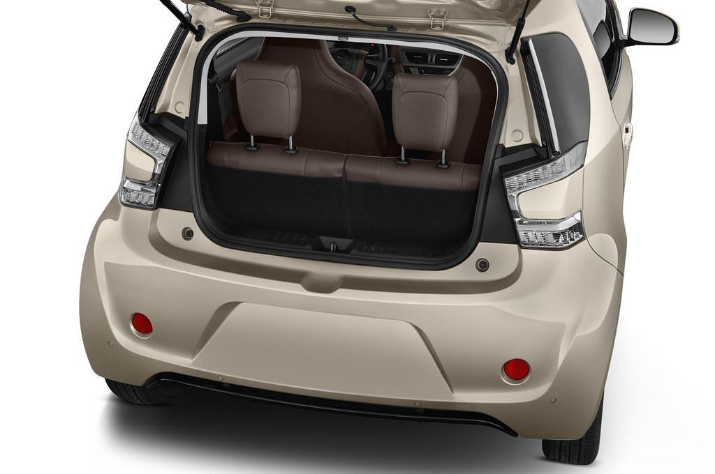 Aston Martin Cygnet (Baujahr 2011) - 3 Türen Kofferraum