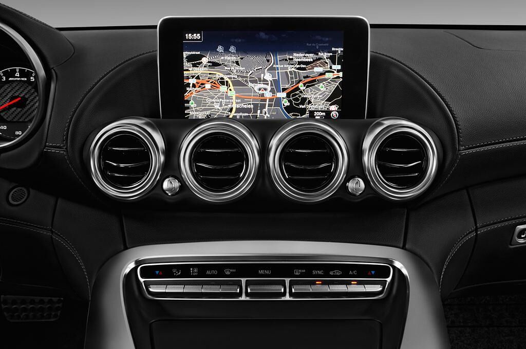Mercedes AMG GT (Baujahr 2017) - 3 Türen Mittelkonsole