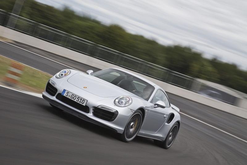 Der Porsche 911 Turbo S soll 9,7 l/100 km brauchen