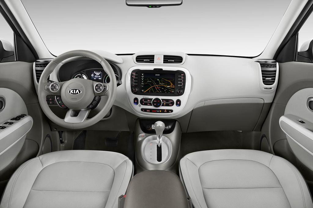 KIA Soul EV (Baujahr 2017) Play 5 Türen Cockpit und Innenraum