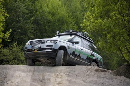 Range Rover Hybrid - Europa im Blick