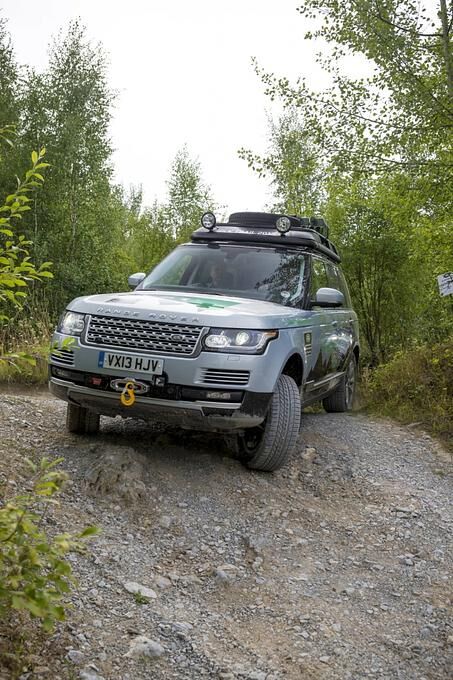 Range Rover Hybrid SD V6