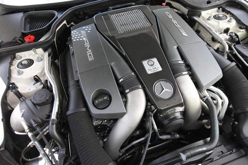 Der V8-Biturbo-Motor hat 564 PS und 900 Newtonmeter maximales Drehmoment
