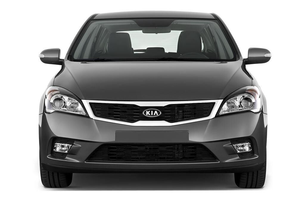 Kia cee'd (Baujahr 2010) Attract 5 Türen Frontansicht