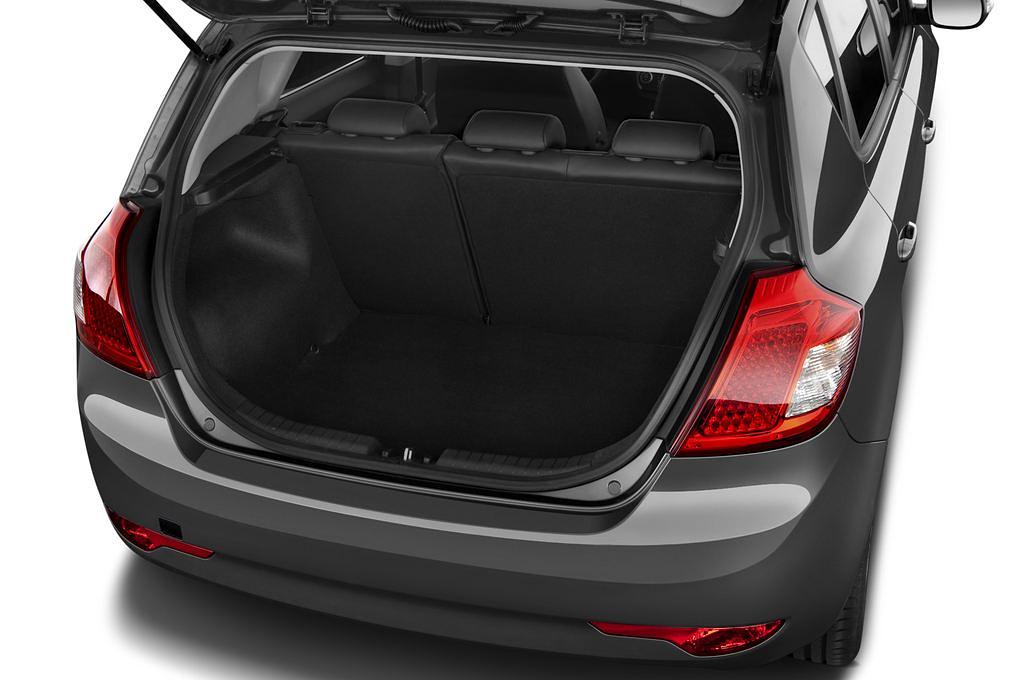 Kia cee'd (Baujahr 2010) Attract 5 Türen Kofferraum