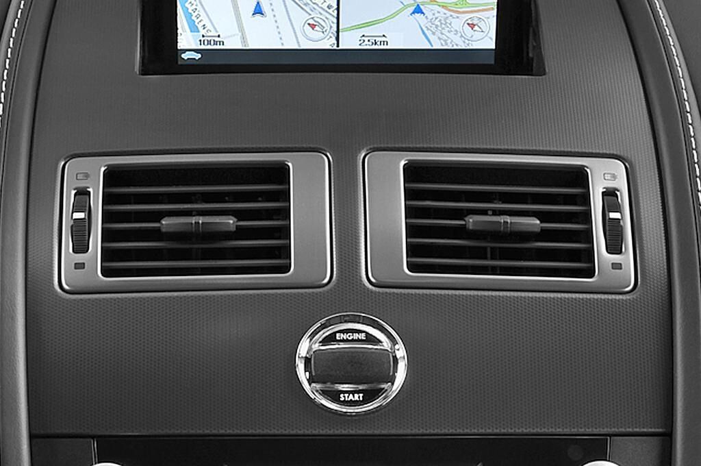 Aston Martin V12 Vantage (Baujahr 2010) - 3 Türen Lüftung