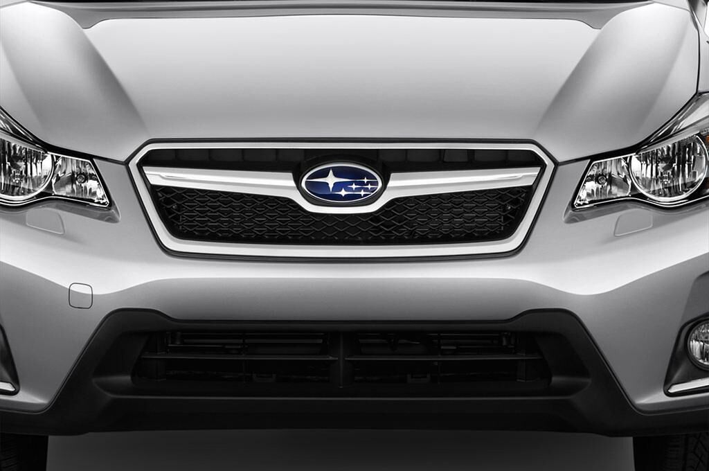 Subaru XV (Baujahr 2017) Premium 5 Türen Kühlergrill und Scheinwerfer