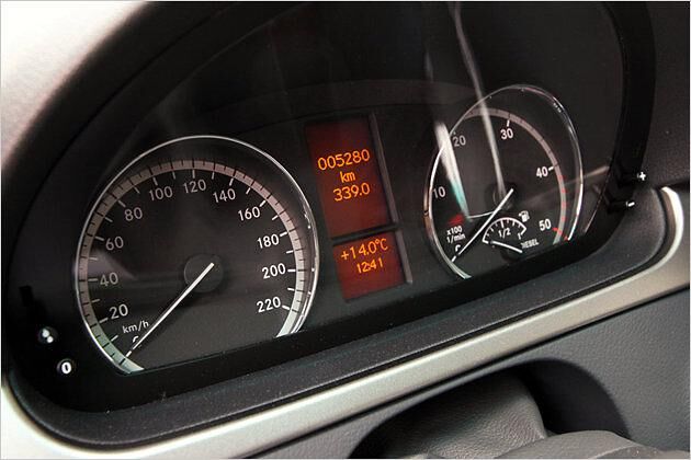 Tempo 220 schafft man im Viano zwar nicht, knapp über 180 km/h sind jedoch möglich