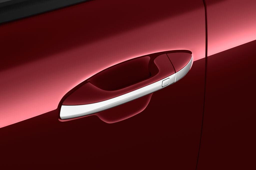 KIA Optima Plug-In Hybrid (Baujahr 2017) Attract 4 Türen Türgriff