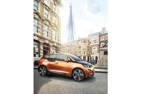 BMW und Vattenfall starten Forschungsprojekt zur Zweitverwendung von Hochvoltspeichern aus Elektroautos