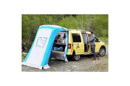 Caravansalon Düsseldorf: Ein Bett im VW Cross Caddy