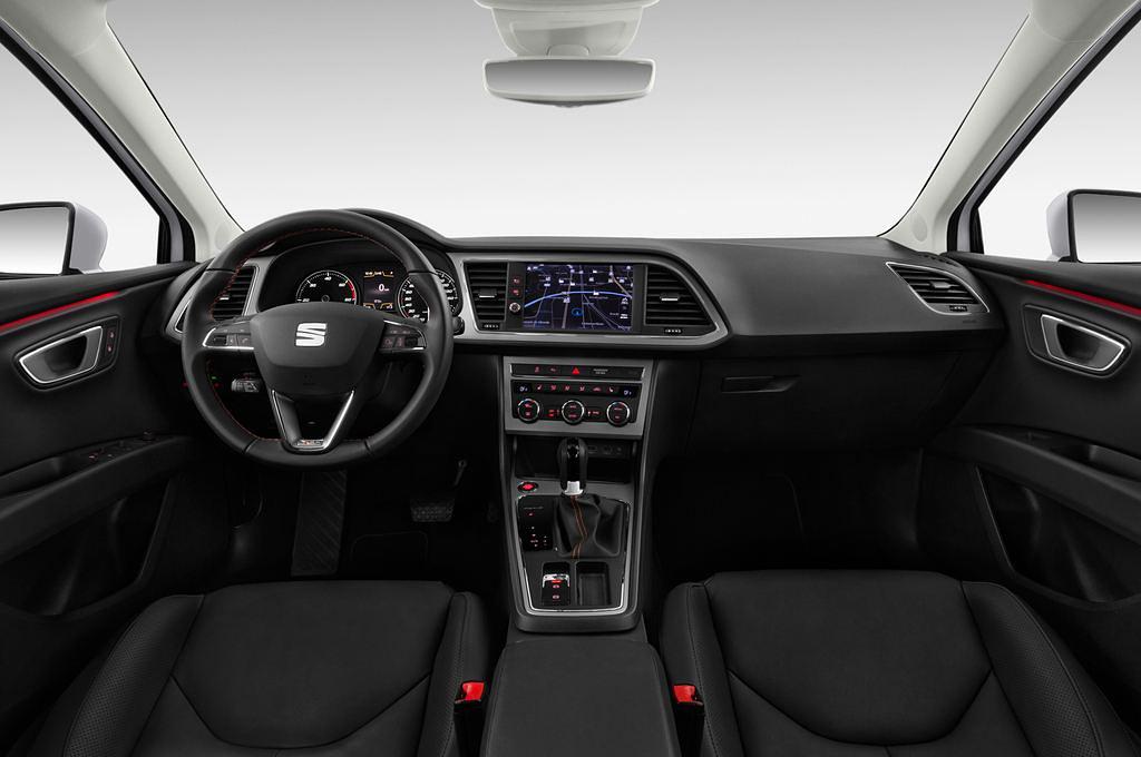 SEAT Leon Xperience (Baujahr 2017) - 5 Türen Cockpit und Innenraum
