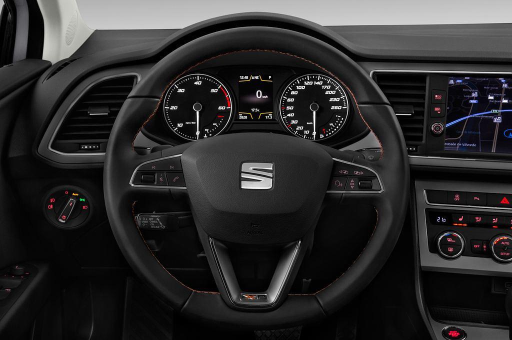 SEAT Leon Xperience (Baujahr 2017) - 5 Türen Lenkrad