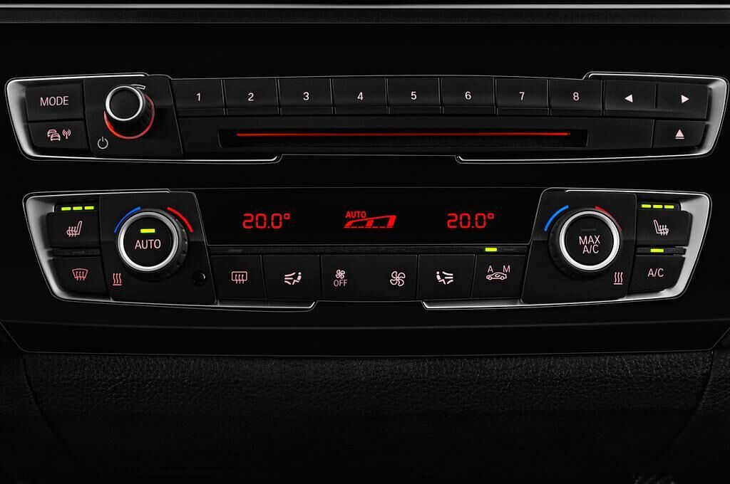 BMW M2 (Baujahr 2017) - 2 Türen Temperatur und Klimaanlage