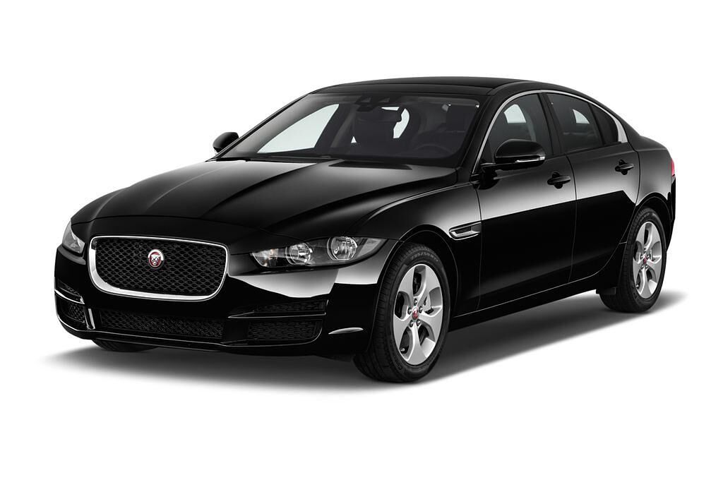 Jaguar XE (Baujahr 2018) Prestige 4 Türen seitlich vorne