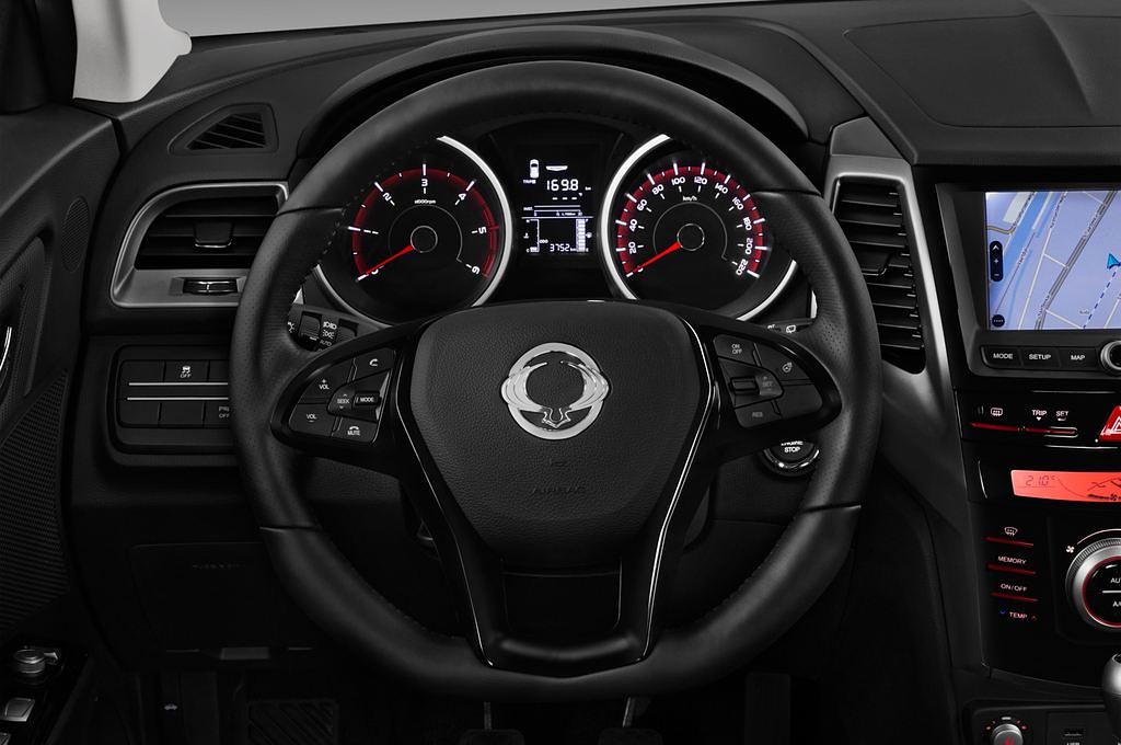 SsangYong XLV (Baujahr 2017) Sapphire 5 Türen Lenkrad
