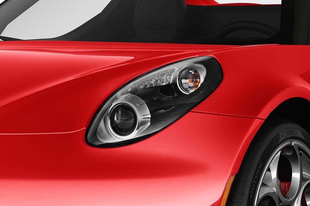 Alfa Romeo 4C (Baujahr 2017) - 2 Türen Scheinwerfer