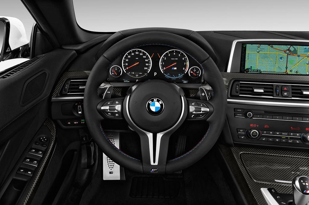 BMW M6 (Baujahr 2017) - 2 Türen Lenkrad