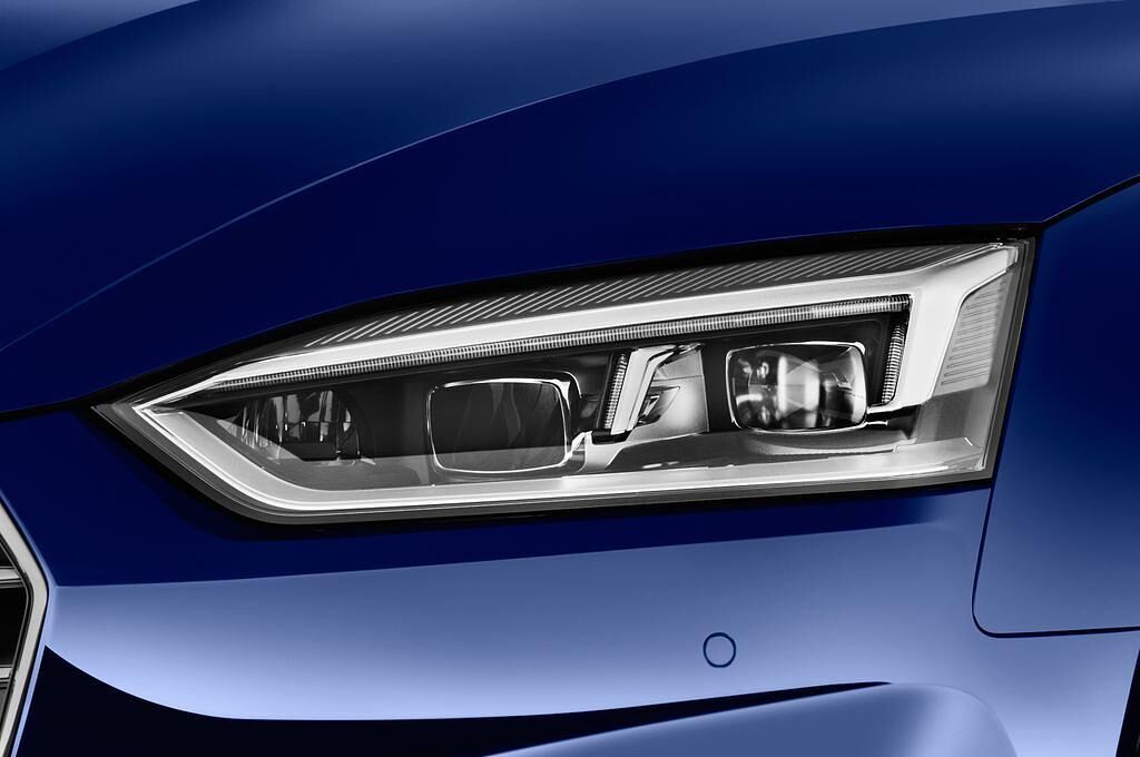 Audi A5 (Baujahr 2017) Sport 2 Türen Scheinwerfer