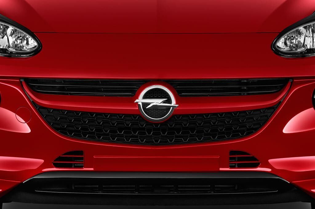 Opel Adam (Baujahr 2017) S 3 Türen Kühlergrill und Scheinwerfer