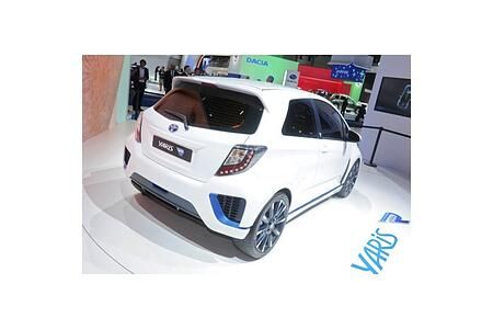 IAA 2013: Toyota zeigt Konzeptfahrzeug Yaris Hybrid R IAA 2013: Toyota zeigt Konzeptfahrzeug Yaris Hybrid R