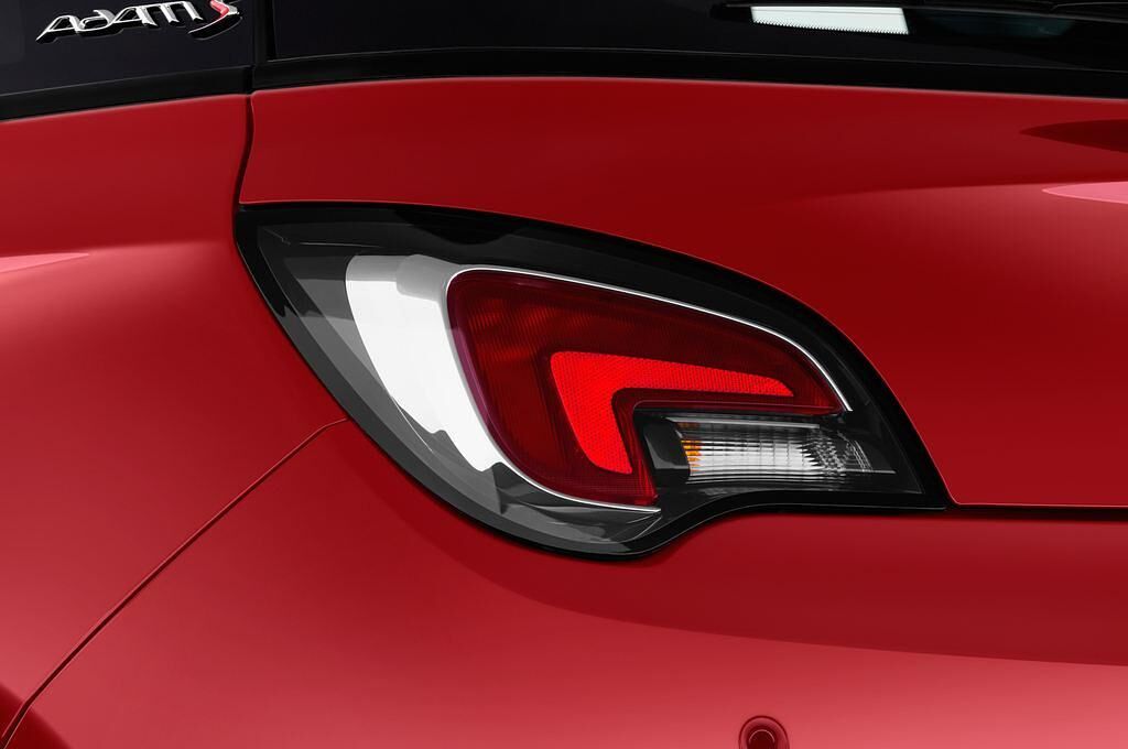 Opel Adam (Baujahr 2017) S 3 Türen Rücklicht