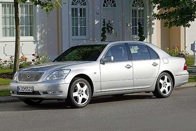 Lexus LS 430: Schlanker und glatter ins Modelljahr 2004