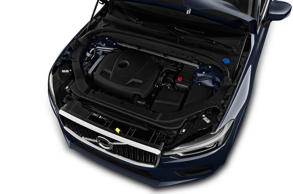 Volvo XC60 (Baujahr 2018) Momentum 5 Türen Motor